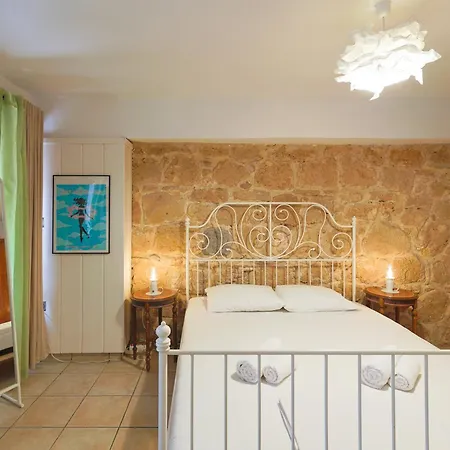 Apartment Stenaki - In Town Aegina